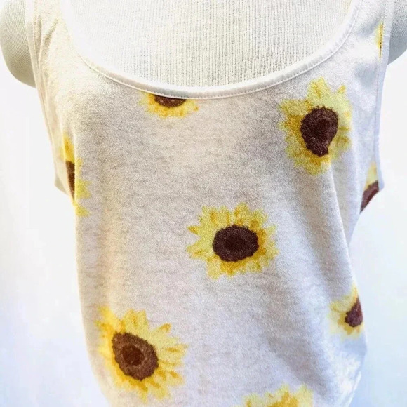 NWT SO GOODS FOR LIFE Juniors Sleeveless Pullover Scoop Neck Tank Top Floral XL - Picture 3 of 12